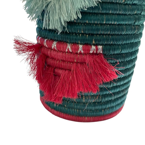 Handmade Woven Wine Bottle Holder from Rwanda or Vase - Picture 9 of 12